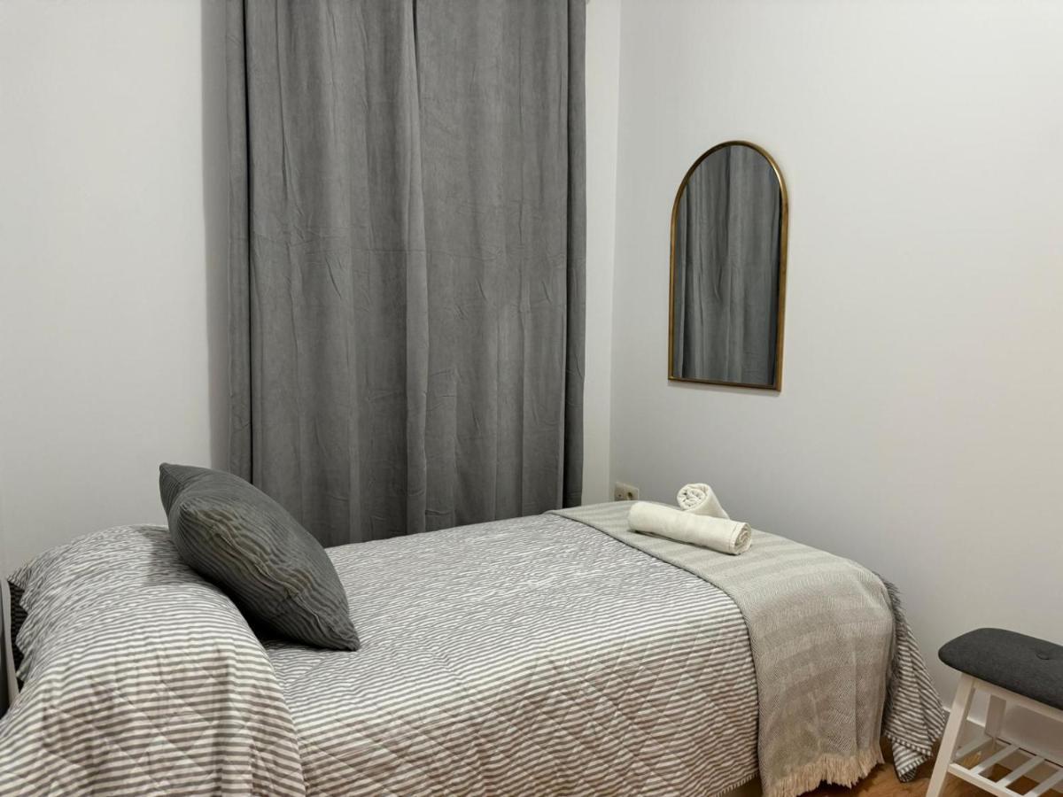 Mr Apartamentos Cordoba Exterior photo